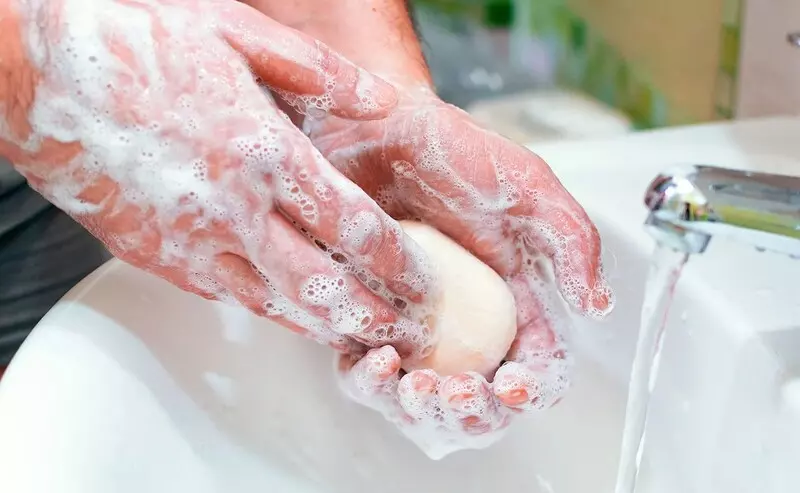 Thay cồn rửa tay diệt khuẩn